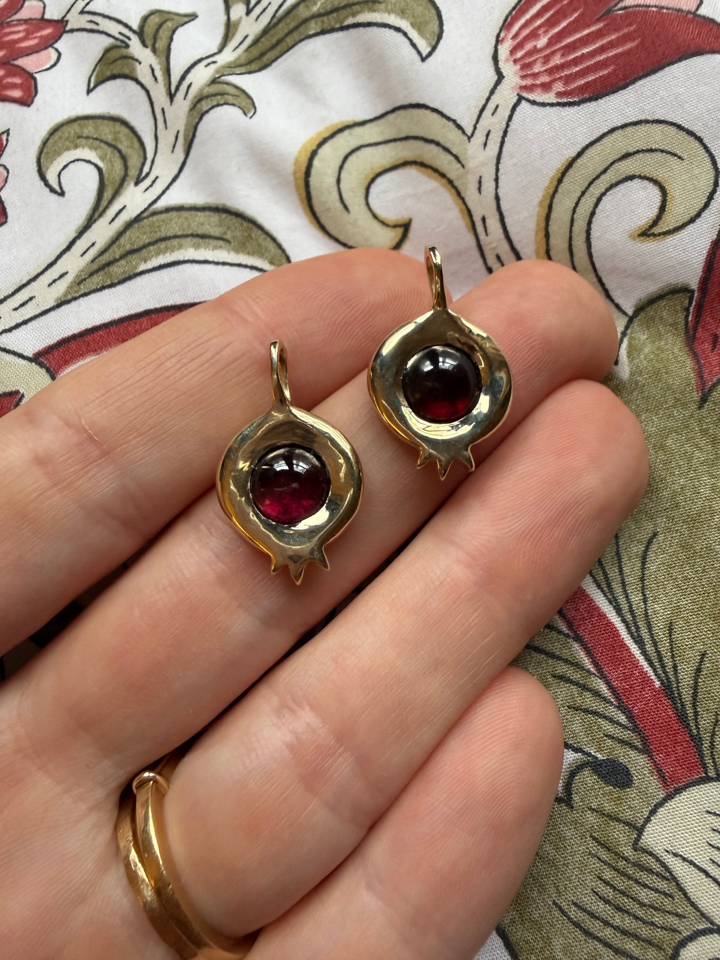 Plump Pom Charm SAMPLES